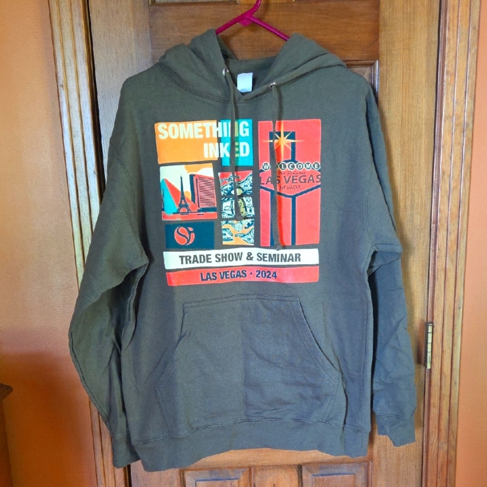 NWOT Mens Las Vegas Hoodie